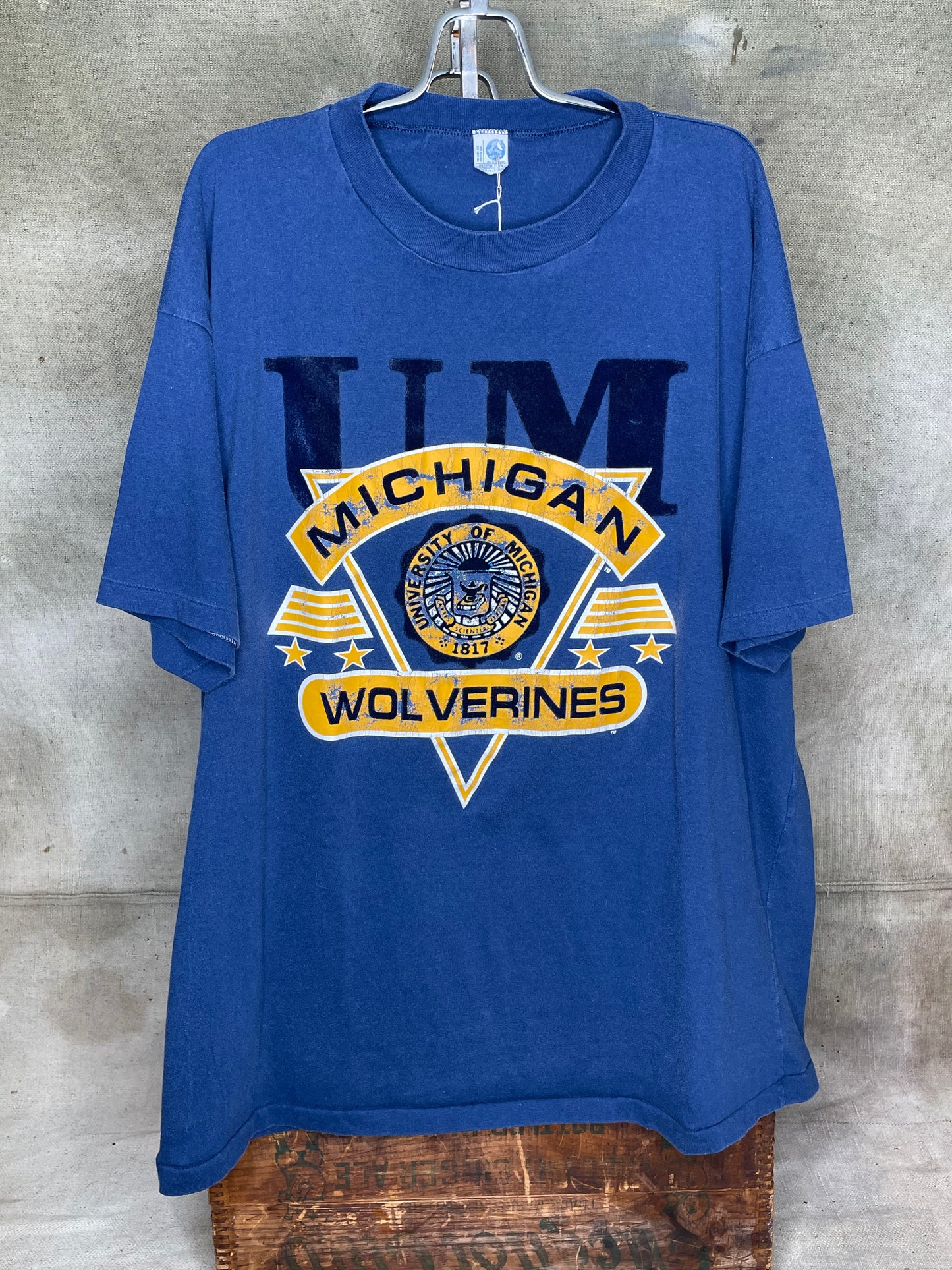 Vintage XL University of Michigan Wolverines Shirt