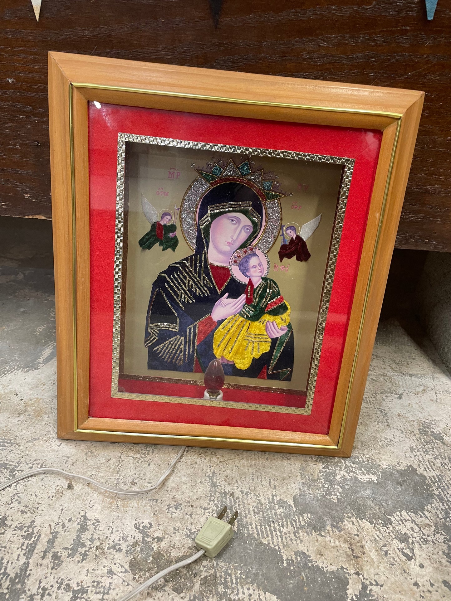 Vintage Religious Light Up Shadow Box Red Works