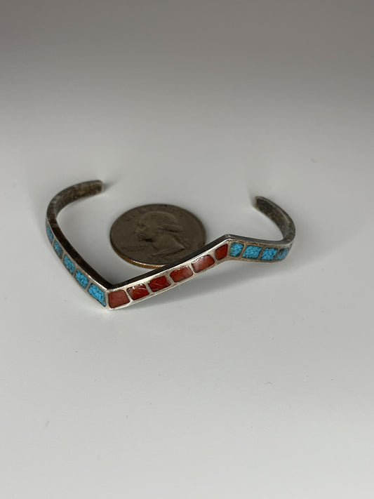 Vintage Sterling Silver Single Crushed Turquoise and Coral Zig Zag Cuff
