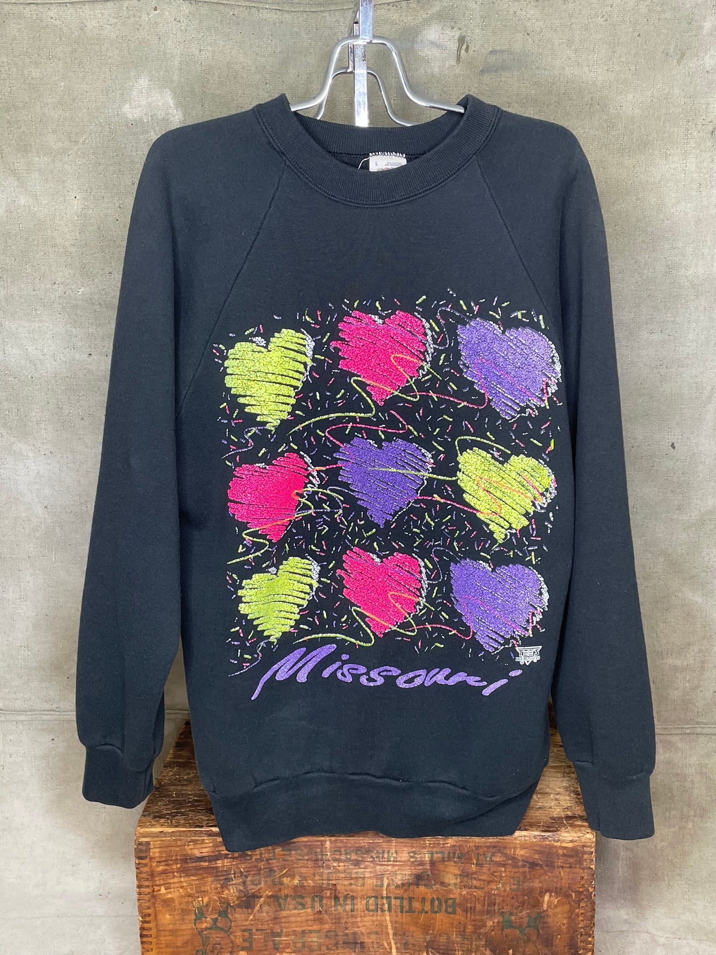 Vintage M/L Missouri 90s Hearts Crewneck Sweatshirt