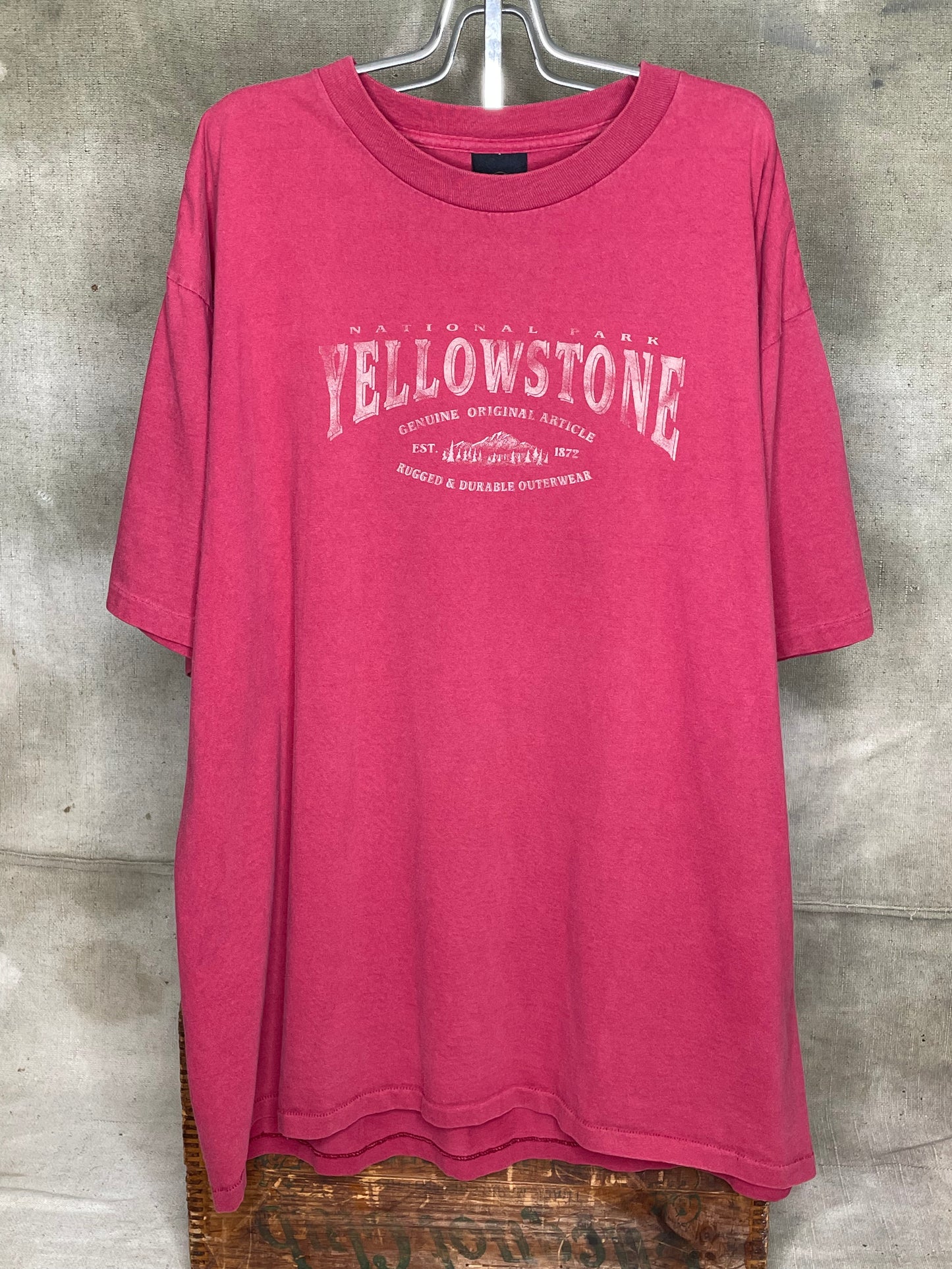 Vintage XL/XXL Yellowstone Faded Single Stitch Shirt