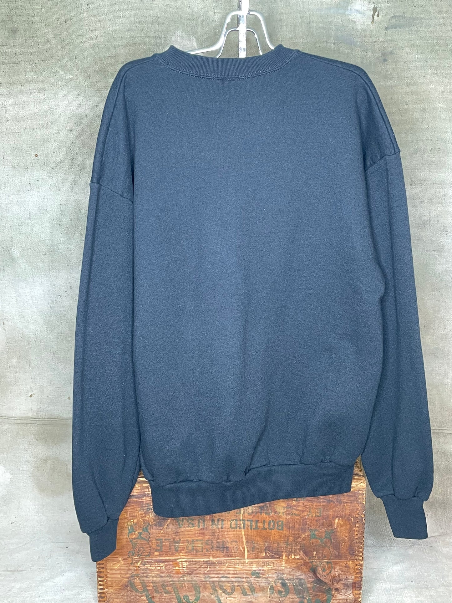 Vintage The Wharf Restaurant Lounge Sweatshirt XL