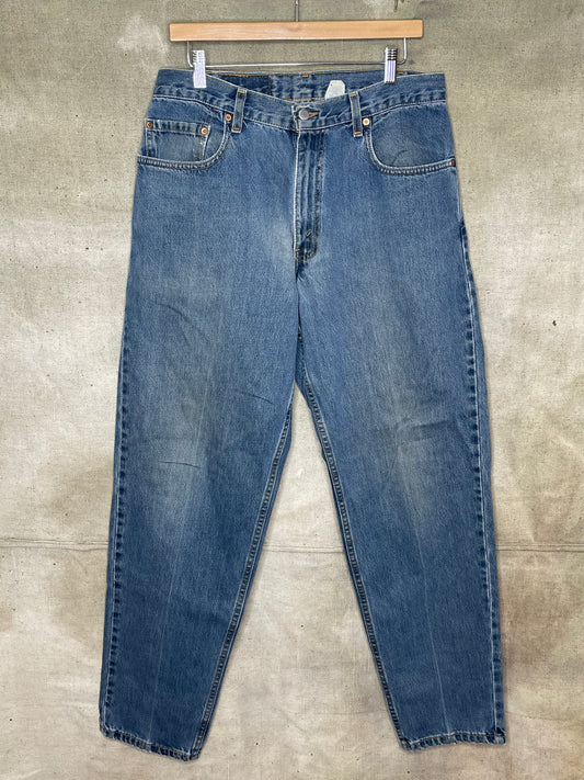 Vintage W33" x 33" 560 Dark Wash Denim Levis Jeans