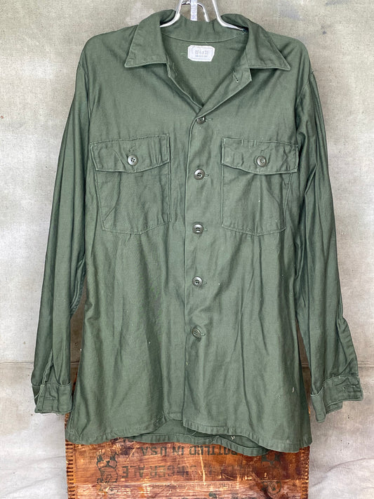 Vintage Military US Army Shirt Utility Cotton Sateen OG-107 M/L