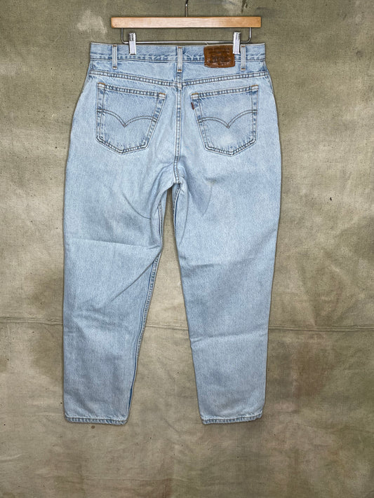 Vintage W34" x 31" 545 Light Wash Denim Levis Jeans