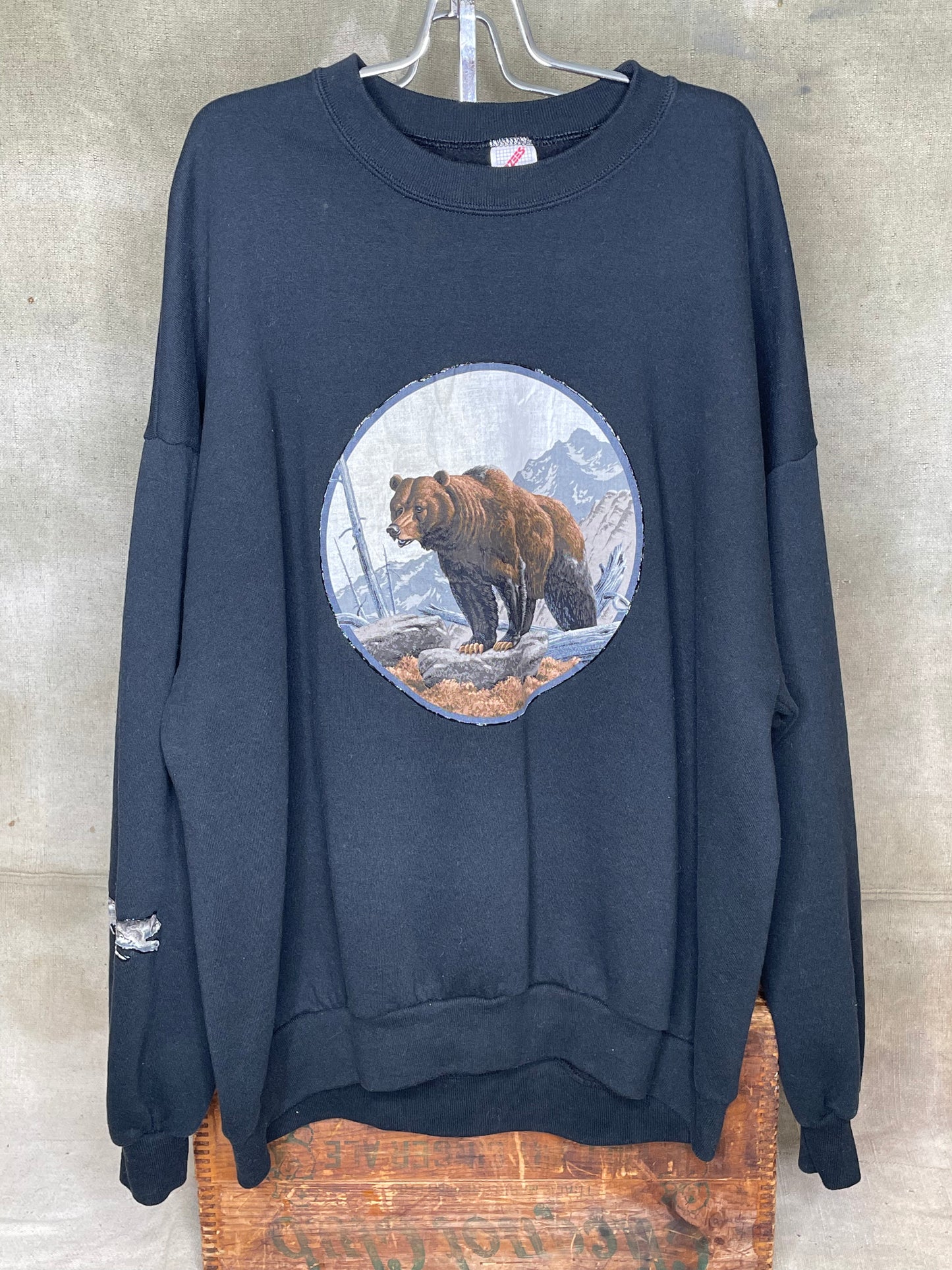 Vintage XXXL Bear Wildlife Wolves Crewneck Sweatshirt