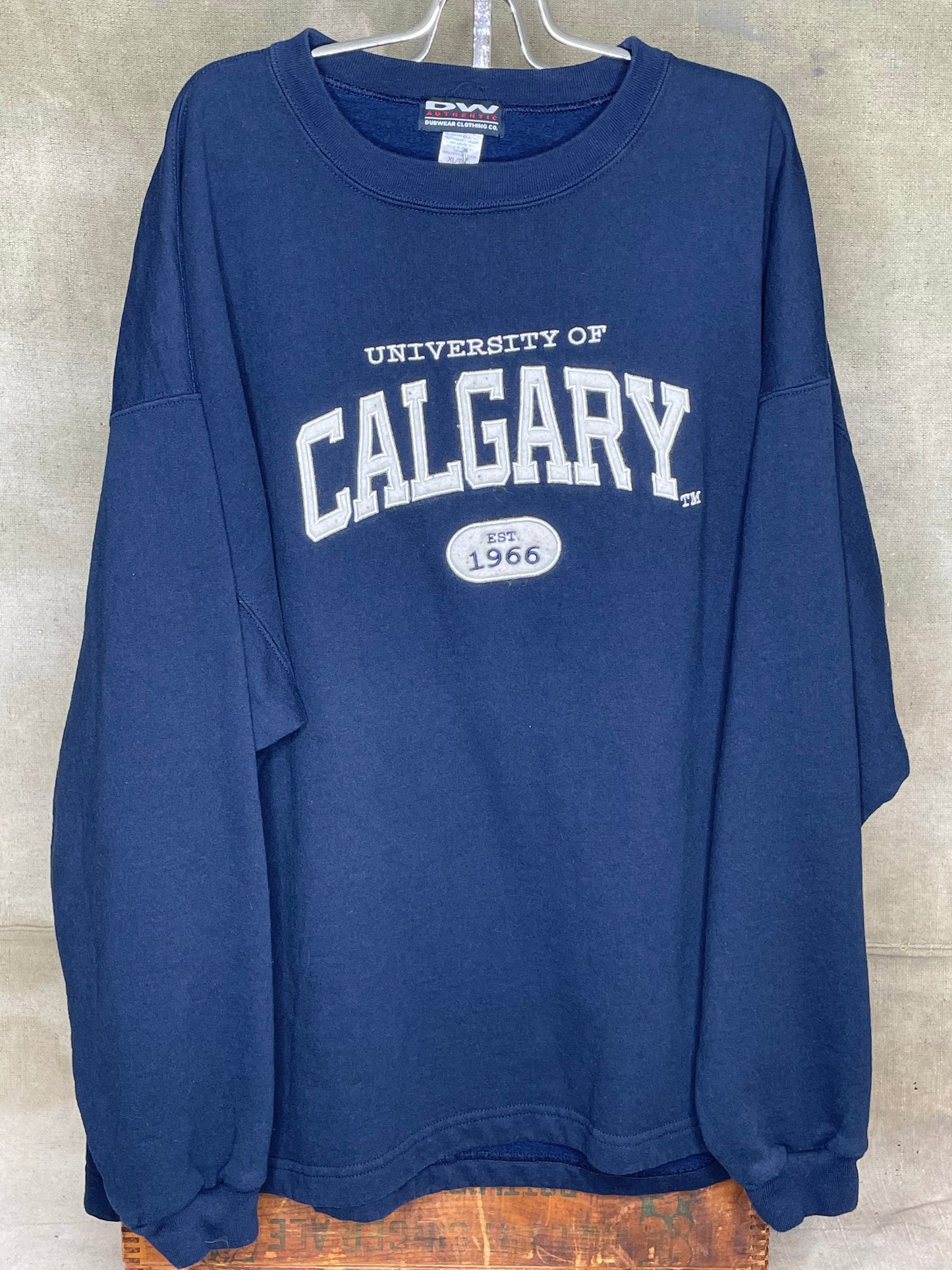 Vintage University of Calgary College Sweatshirt XXL