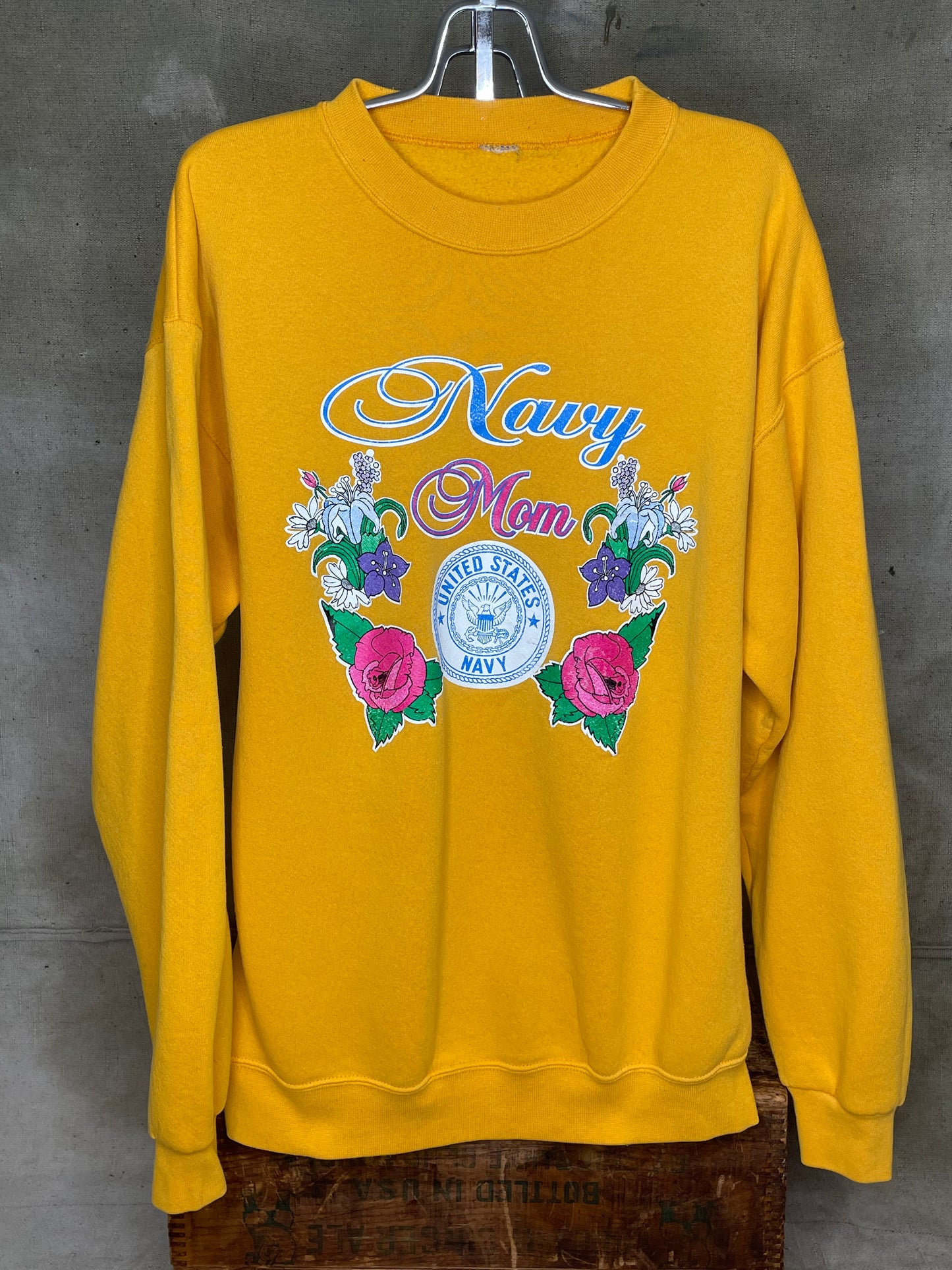 Vintage L/XL US Navy Mom Flowers Crewneck Sweatshirt