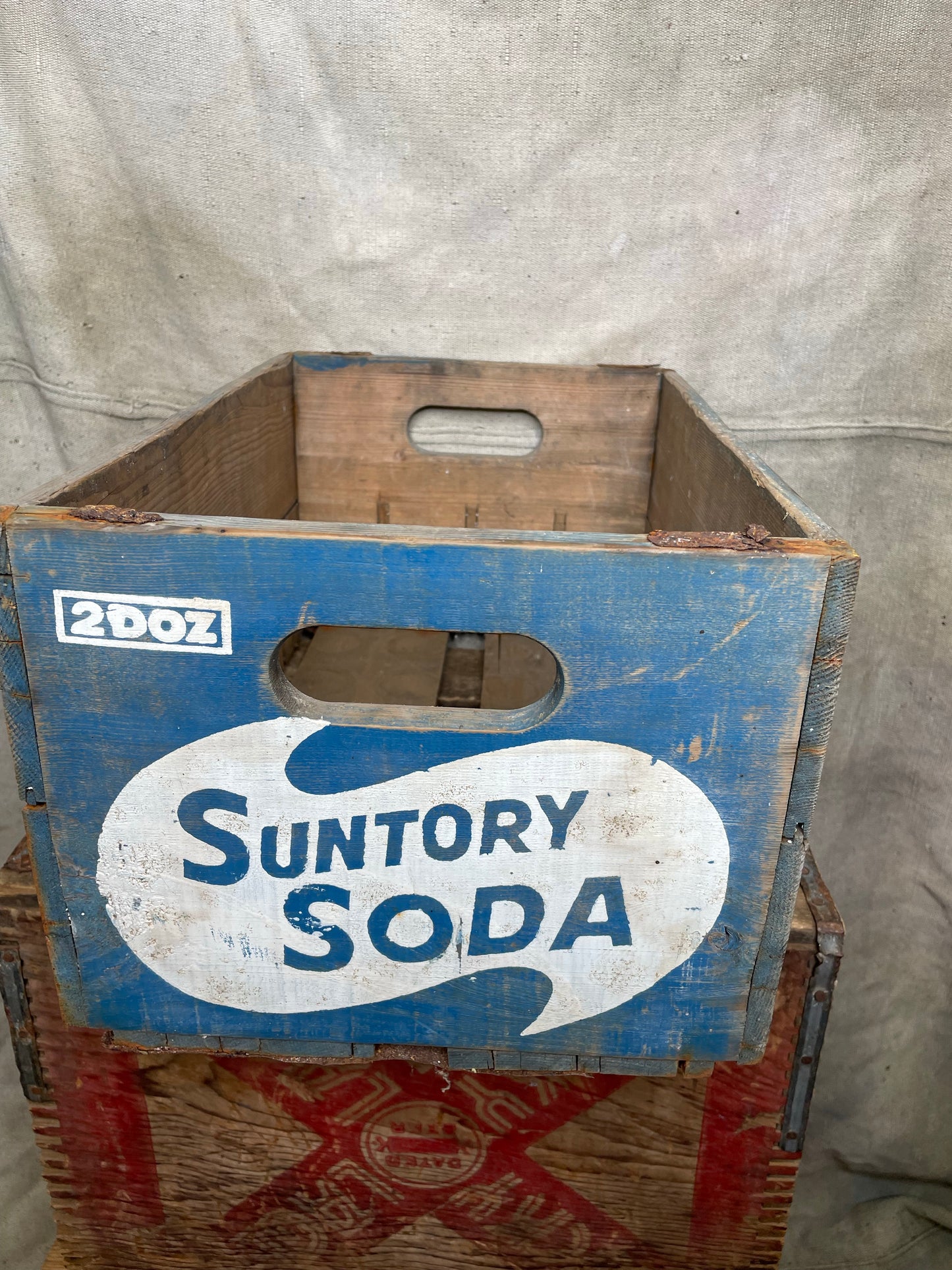 Vintage Wood Soda Crate Suntory Soda 2 Doz Blue