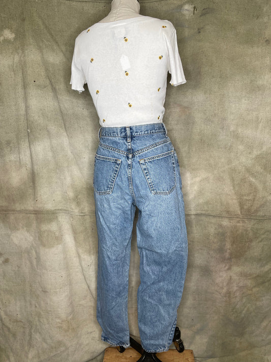 Vintage 90s Blue Wash Gap High Waisted Mom Jeans