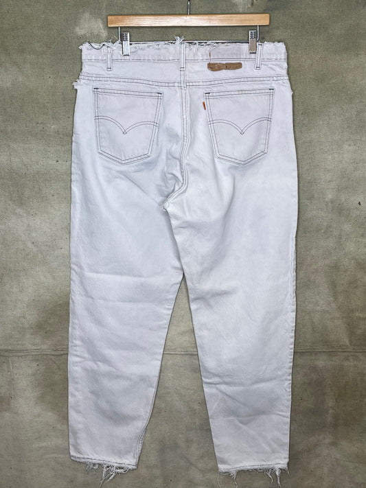 Vintage W36” x 31” 550 Light Wash Denim Levis Jeans