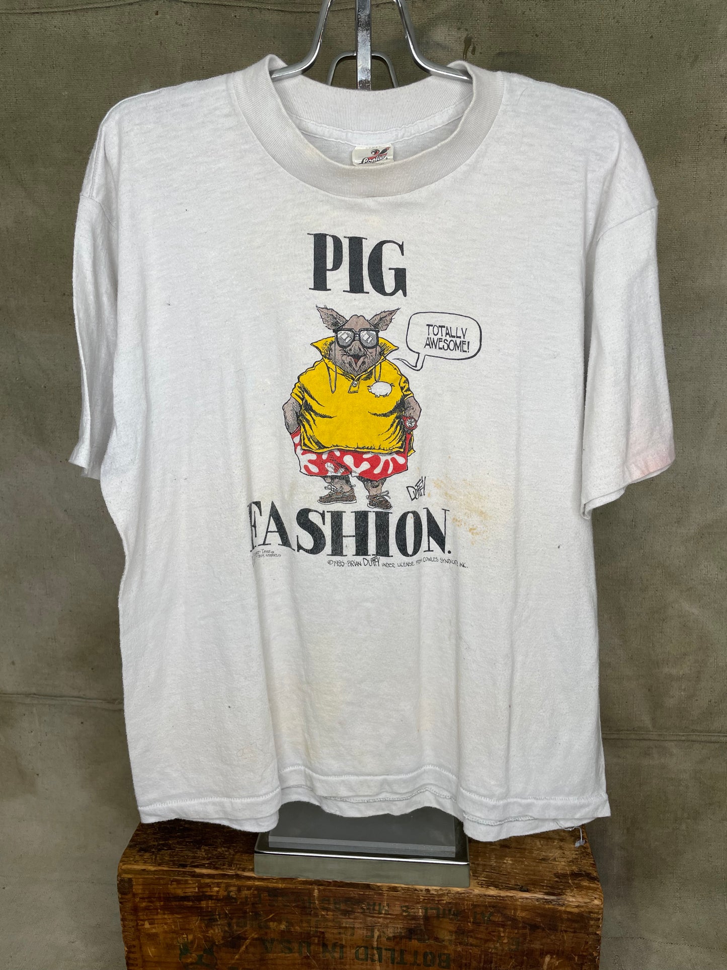 Vintage M Pig Fashion Humor Distressed Single Stitch Shirt
